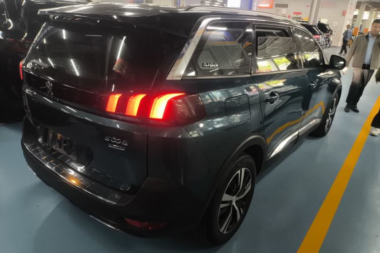 Used Peugeot 5008 2017 350THP 7-Seater Elite Edition Rear Right 45 Deg