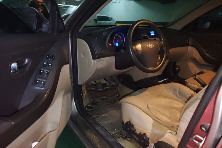 Used Hyundai Celesta 2011 1.6L Manual Luxury Model
