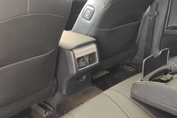 Used Toyota Camry 2019 Dual-Engine 2.5 HG Luxury Edition China VI Standard
