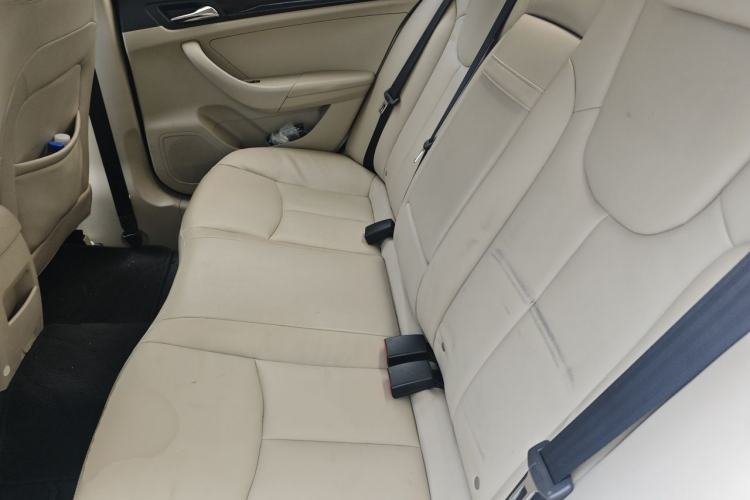 Used Roewe 360 2015 20T TST Deluxe Edition
