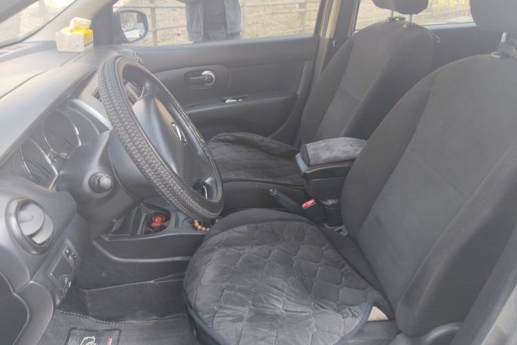 Used Nissan Livina 2015 1.6XE Manual Comfort Edition