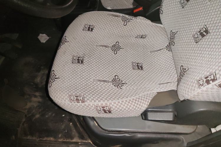 Used Wuling Zhiguang 2015 1.2L Practical LS-I Model Left Front Seat