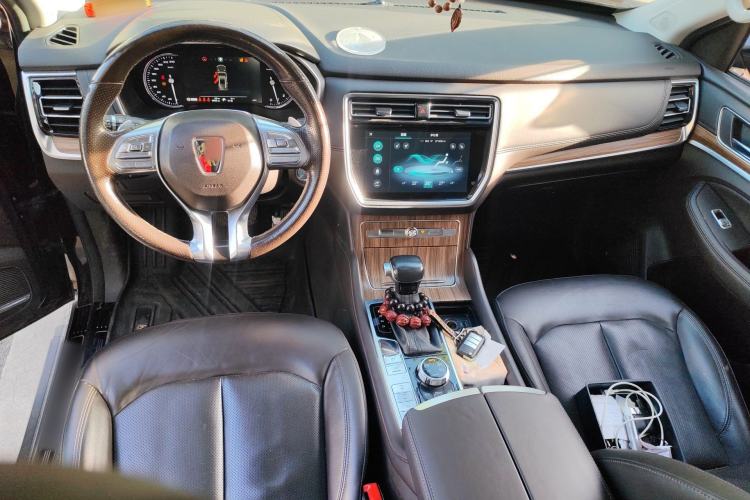 Used Roewe RX8 2018 30T Smart Connectivity All-Wheel Drive Supreme Edition
