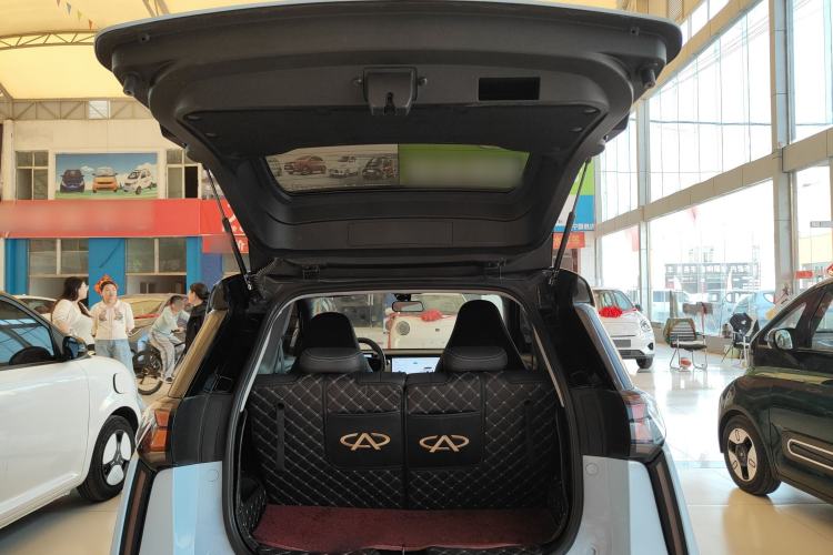 Used Chery New Energy Boundless Pro 2022 301km LingShou Edition Lithium Iron Phosphate Trunk