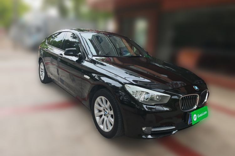 Used BMW 5 Series GT 2010 535i Leading Model Front Right 45 Deg