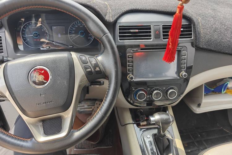 Used FORTHING Joyear XV 2015 1.6L CVT Luxury Model