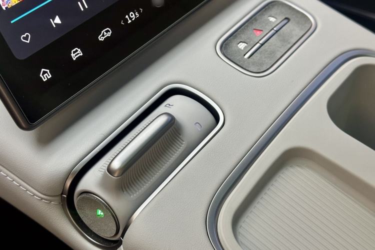 Used Nio ES6 2024 75 kWh Interior 5