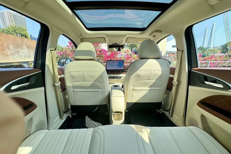 Used ORA Good Cat 2025 Model, 430 km Prestige Version