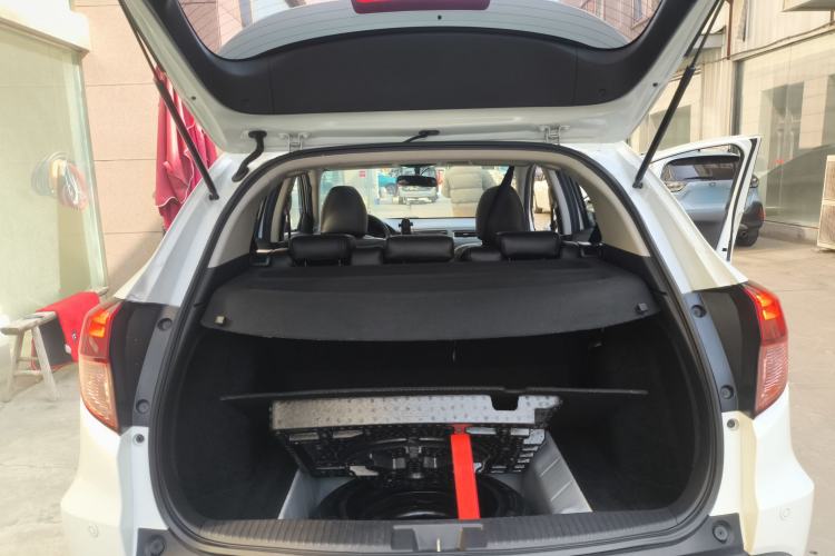 Used Honda Vezel 2015 1.8L CVT 2WD Luxury Model
