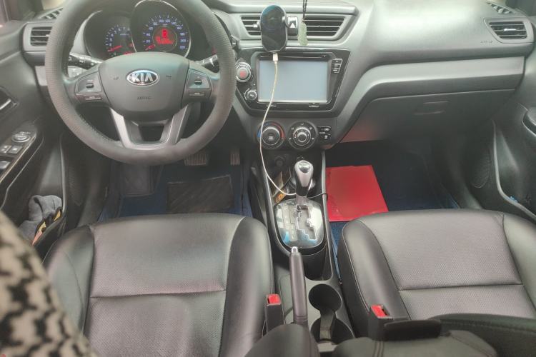 Used Kia K2 2012 Sedan 1.6L Automatic Transmission Premium Commemorative Edition Center Console