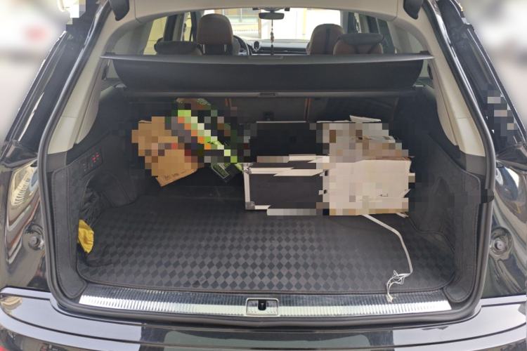 Used Audi Q7 2023 45 TFSI quattro S line Sport model Trunk