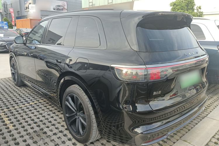 Used Hima AITO M8 2025 Extended-Range Ultra Version 53.4 kWh 5-Seater Edition Rear Left 45 Deg