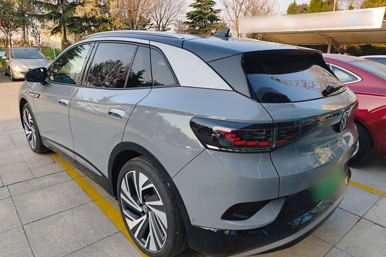 Used Volkswagen ID.4 CROZZ 2022 Long-Range PURE+ Edition
