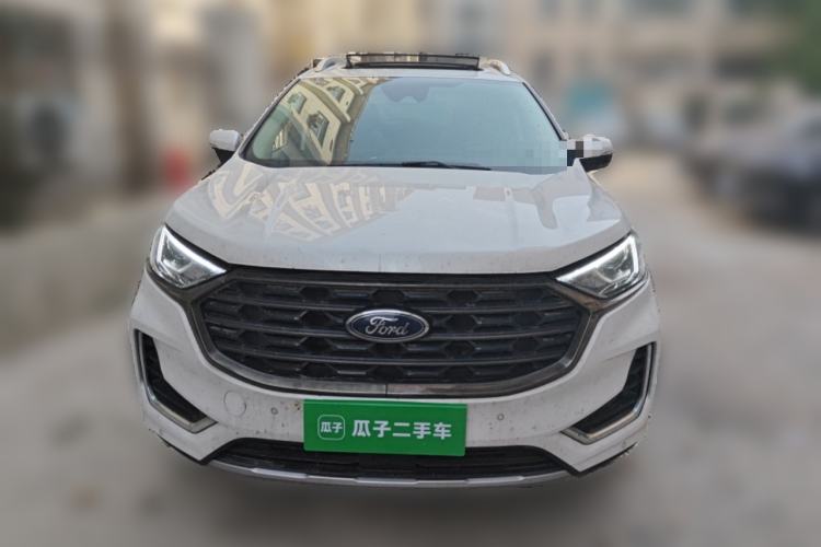 Used Ford Edge 2021 PLUS EcoBoost 245 Two-Wheel-Drive Titanium 7-Seater
