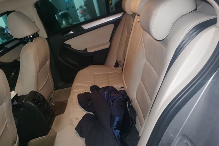 Used Volkswagen Sagitar 2014 Revised Version 1.4TSI Manual Luxury Edition
