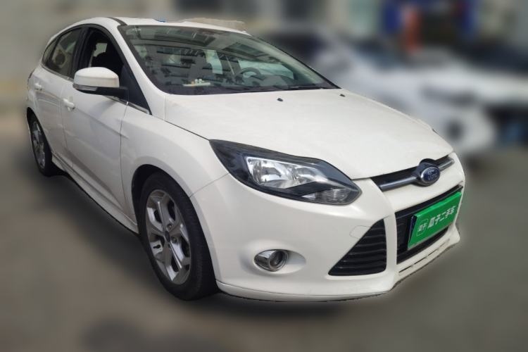 Used Ford Focus 2012 Hatchback 2.0L Automatic Luxury Sport Model
