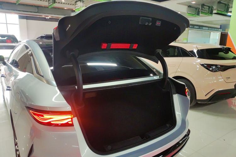 Used BYD Han L 2025 EV Four-Wheel Drive LiDAR Flagship Model Trunk