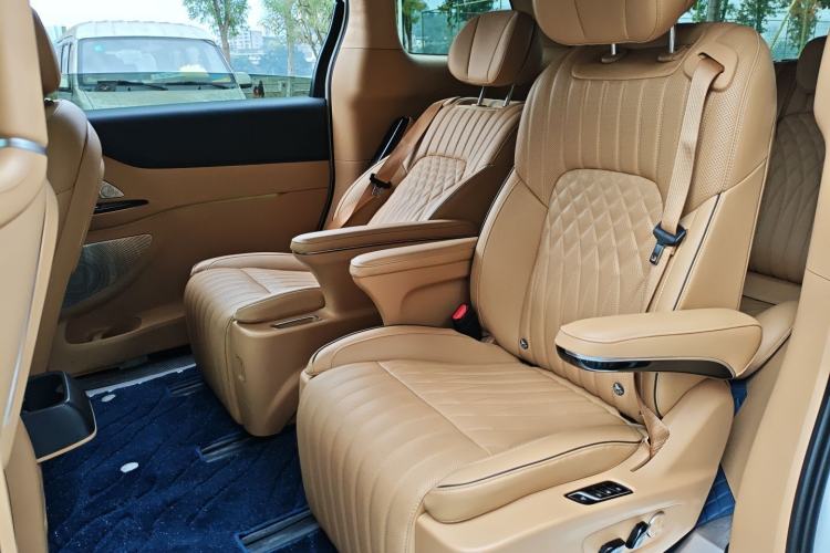 Used VOYAH Dream 2024 EV Long-Range Premium Edition