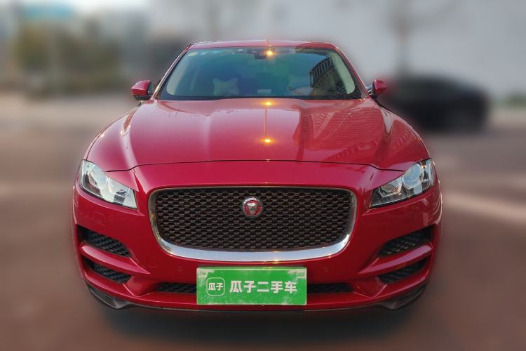 Used Jaguar F-PACE 2018 2.0T Two-Wheel Drive Urban Deluxe Edition