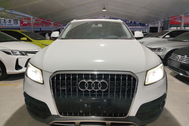 Used Audi Q5 2017 Plus 40 TFSI Technology Model Front