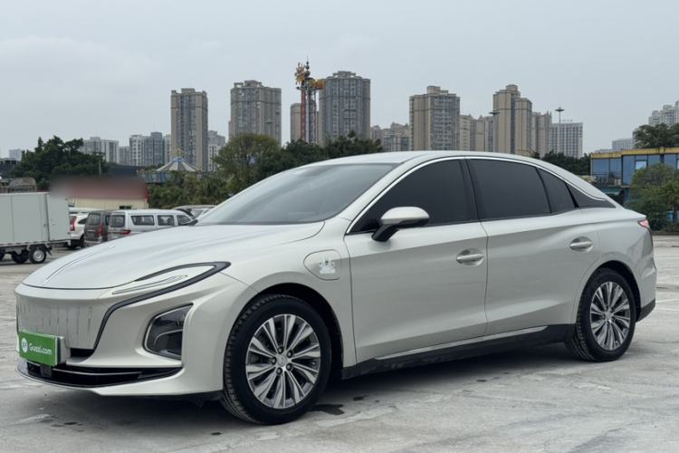 Used Hongqi E-QM5 2022 431 km Charge & Enjoy Edition