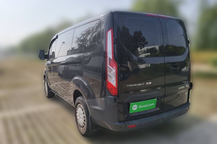 Used Ford Transit 2017 2.0T Diesel Multi-Purpose Commercial Vehicle Short Wheelbase Low Roof China V Standard