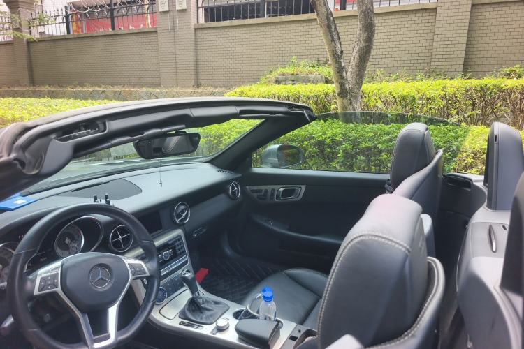 Used Mercedes-Benz SLK-Class 2011 SLK 200 Fashion Model
