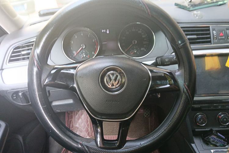 Used Volkswagen Lamando 2018 230TSI DSG Fashion Edition
