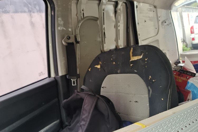 Used Wuling Hongguang 2019 1.5L S Basic Window-Sealed Vehicle China VI LAR Left Rear Seat