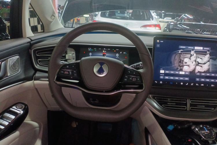 Used Denza D9 2024 DM-i 980 Four-Wheel Drive Flagship Model
