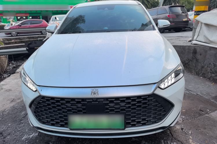 Used BYD Qin PLUS 2021 DM-i 120KM Flagship Model
