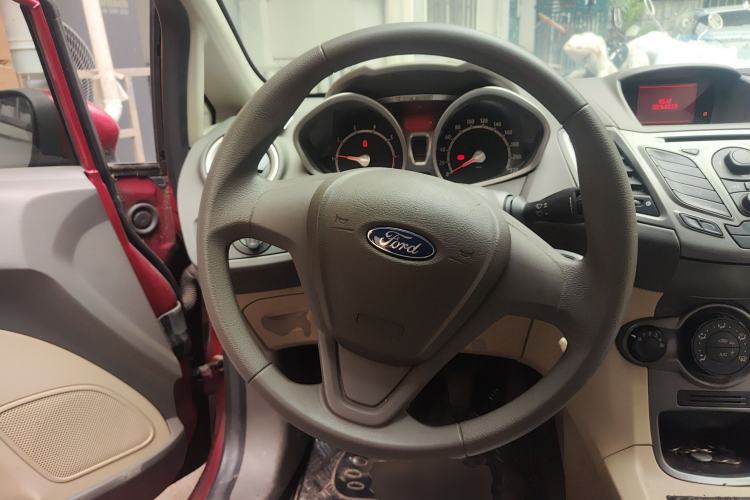 Used Ford Fiesta 2011 Hatchback 1.5L Manual Fashion Edition Steering Wheel