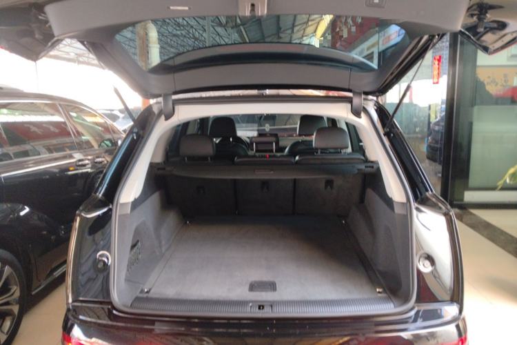 Used Audi Q7 2016 3.0 TFSI parallel import
