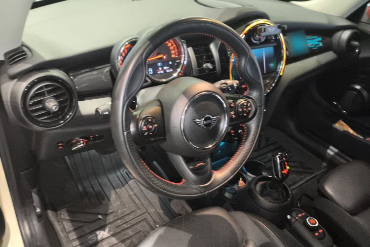 Used MINI 2019 2.0T COOPER S Classic Edition
