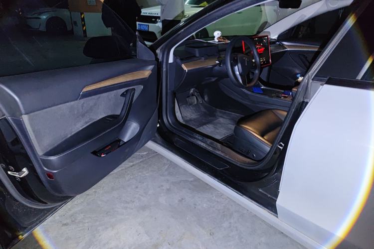 Used Tesla Model 3 2022 Rear-Wheel-Drive Version
