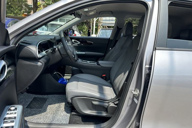 Used Geely Galaxy Geome 2026 Model 310km Youth Edition Interior 6