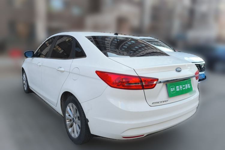 Used Ford Escort 2015 1.5L Automatic Fashion Model

