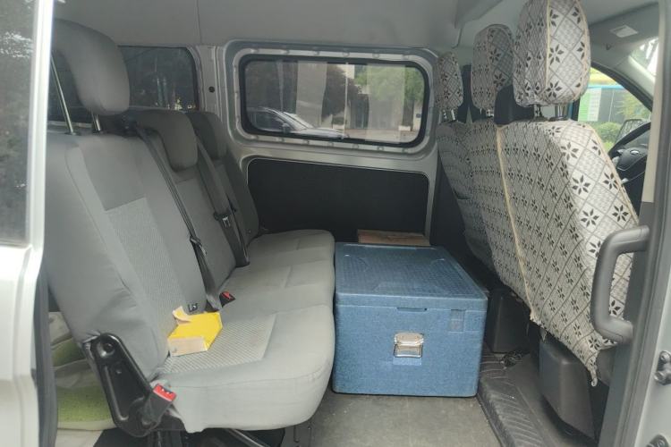 Used Ford Transit 2019 2.0T Diesel Multi-Purpose Commercial Vehicle Mid-Drive Mid-Roof 6-Seater China VI Standard