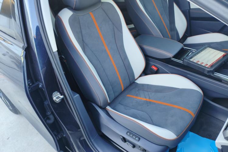 Used Volkswagen ID.6 CROZZ 2022 Long-Range PRO Edition
