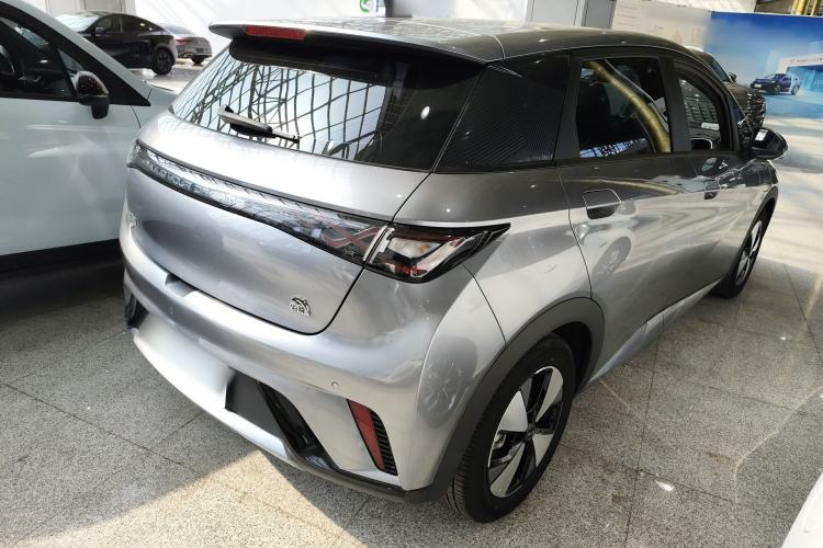 Used BYD Dolphin 2023 420 km Fashion Edition