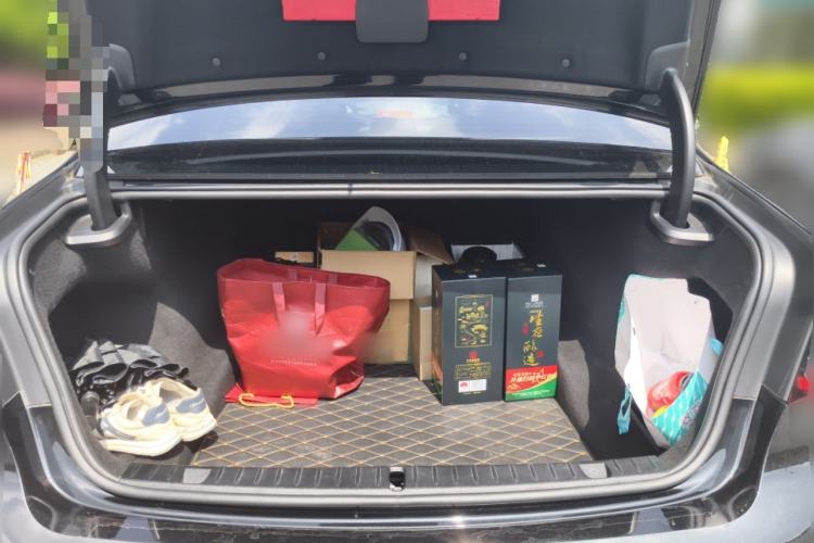 Used BMW 7 Series 2021 730Li Luxury Package Trunk