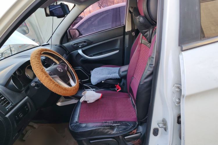 Used Changan CS35 2015 1.6L Automatic Luxury Model China IV Standard