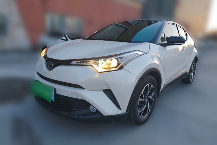 Used Toyota C-HR 2018 2.0L Leading with Sunroof China VI Standard