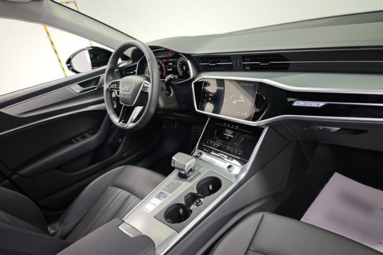 Used Audi A6 2023 allroad quattro 55 TFSI Explorer Edition