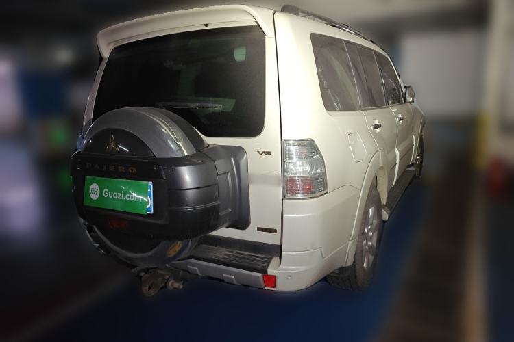 Used Mitsubishi Pajero 2016 3.0L Automatic Prestige Version China V Standard Rear Right 45 Deg