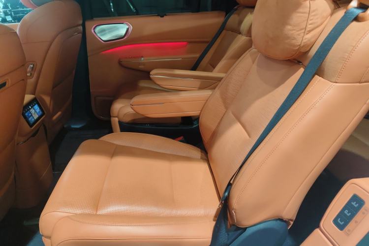 Used Lynk & Co 900 2025 2.0T Ultra Left Rear Seat