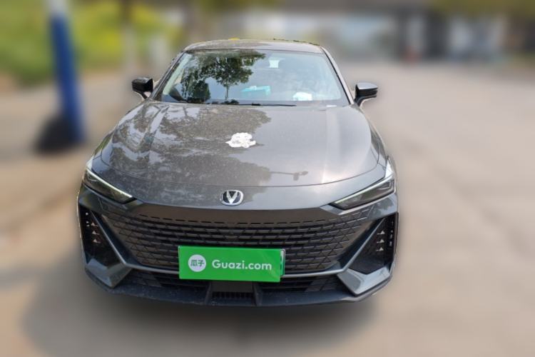 Used CHANGAN UNI-V iDD 2023 ZhiDian iDD 1.5T 113km Smart & Fun Version