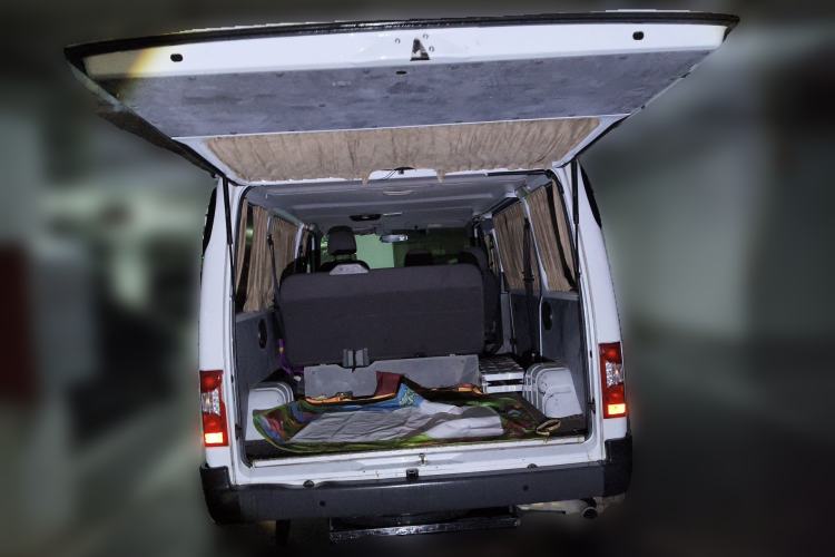 Used JMC Transit 2019 2.8T Commercial Version Short Wheelbase Low Roof 6-Seater China VI Emission Standard JX493