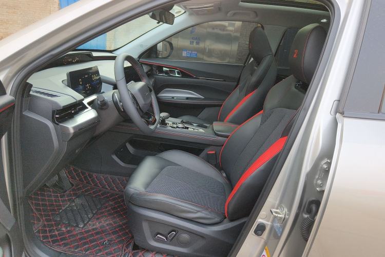 Used Oshan Z6 2022 Blue Whale 1.5T DCT Luxury Model