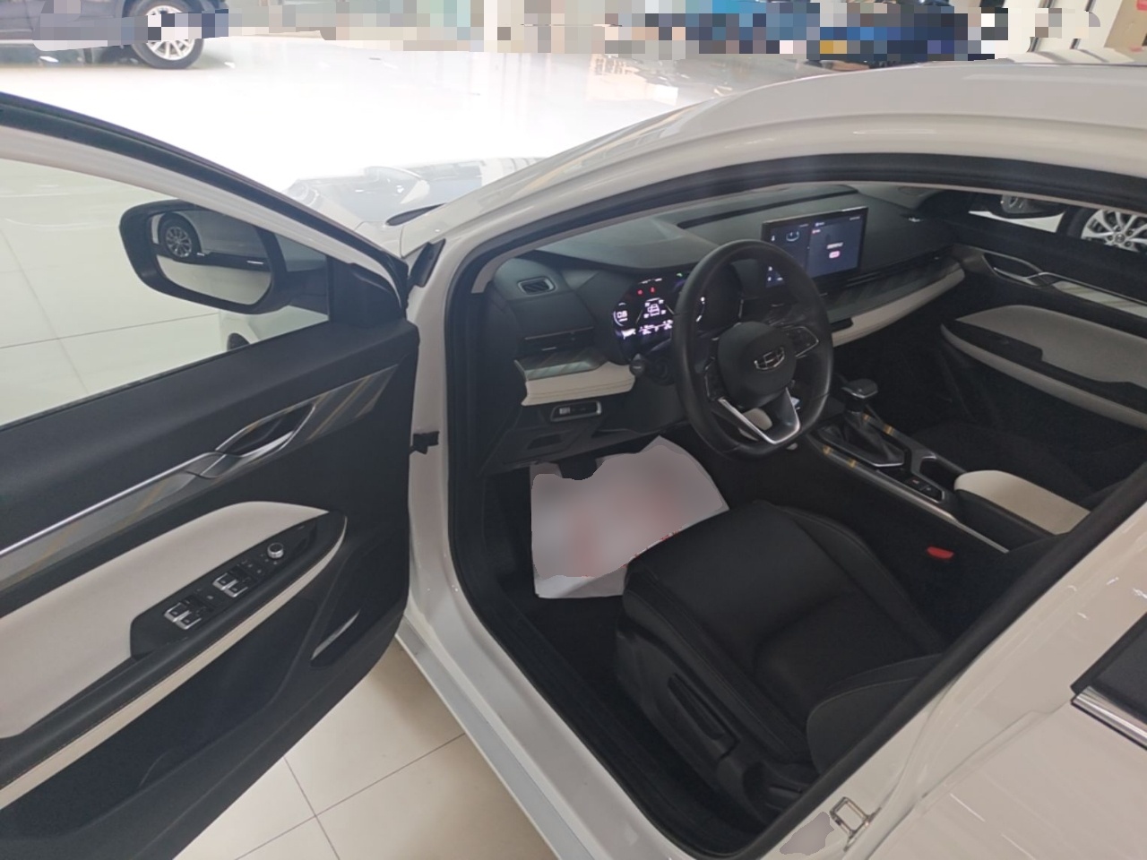 Geely Auto Emgrand L 2022 1.4T CVT Flagship Edition — снимка 18